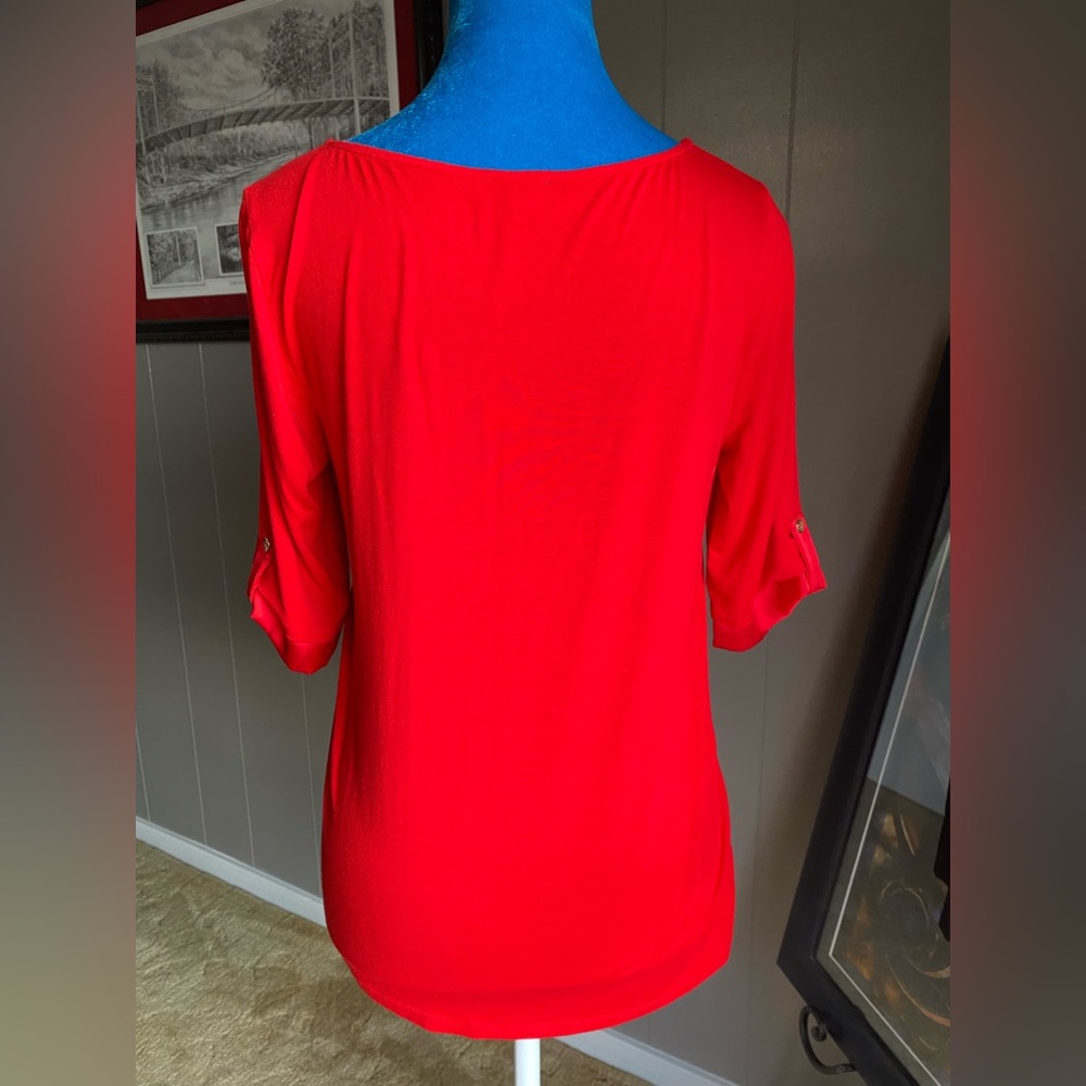 THE LIMITED DRESS TOP. - Picture 2 of 7